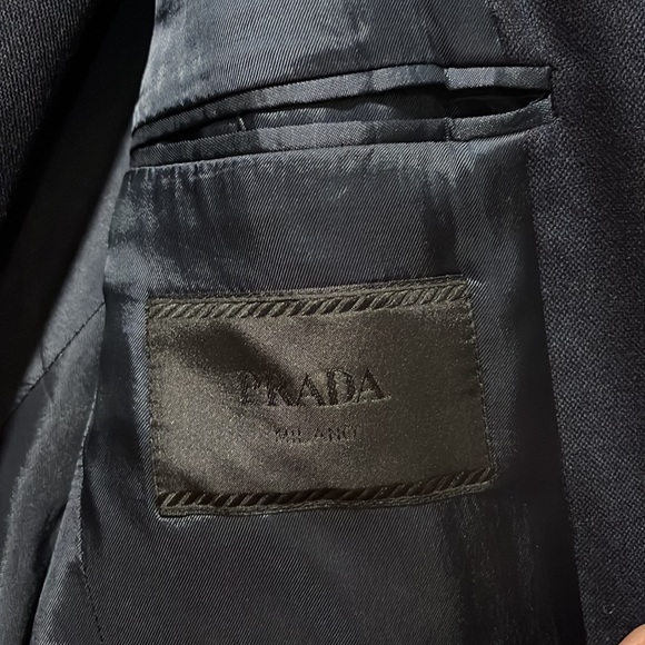 Prada, Navy Blue w Brown Stripe Three Button Wool Fitted Suit and pants 40 32x27 - Picture 4 of 9